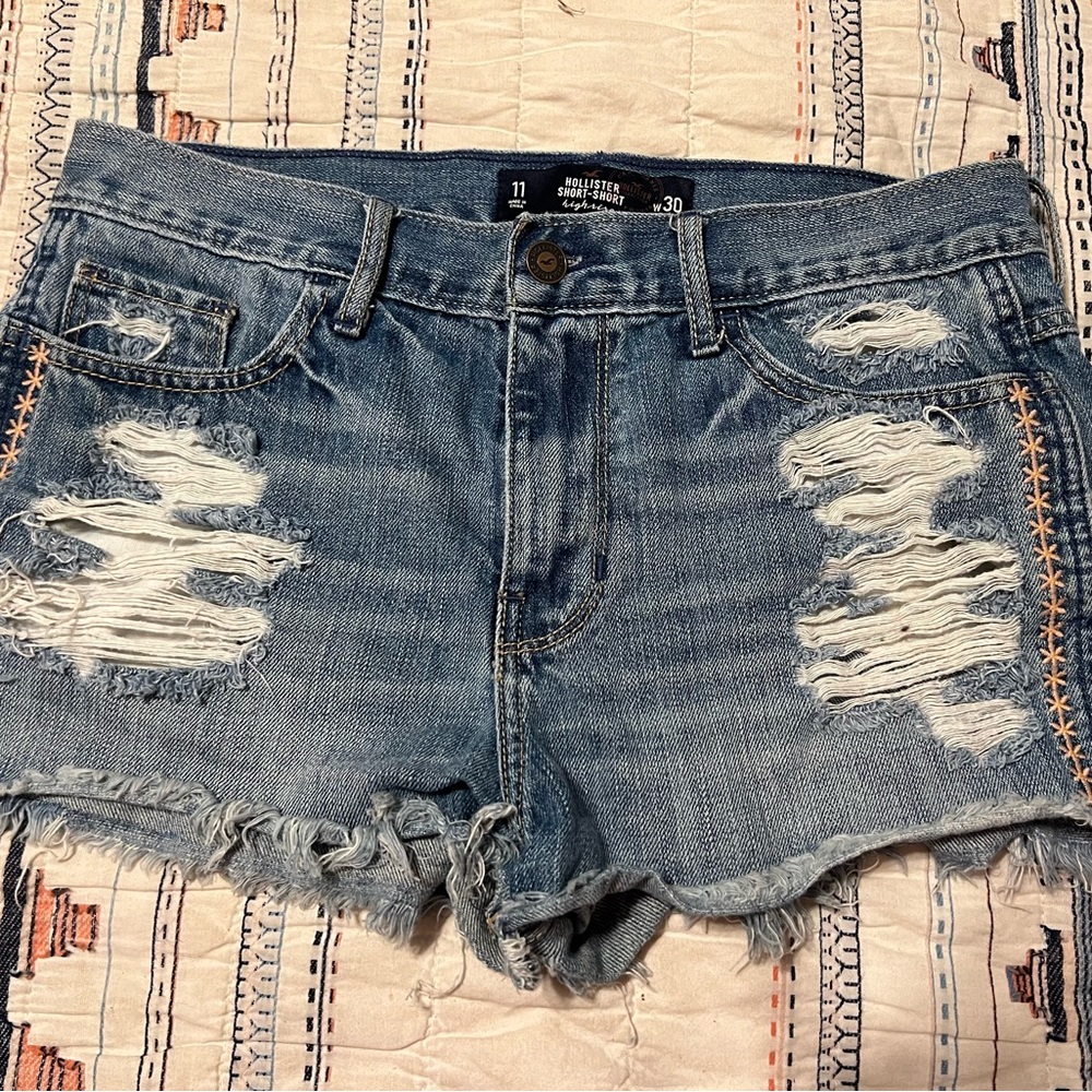 Hollister Short-short high-rise Ripped Blue Jean Shorts size 11